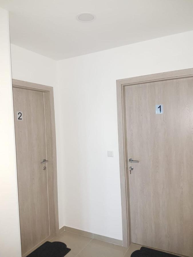 Apartmani Brigita Korenica Exterior photo