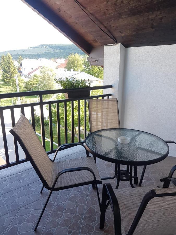 Apartmani Brigita Korenica Exterior photo